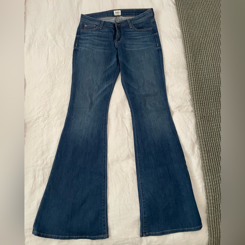 Medium wash Hudson jeans. Size 28